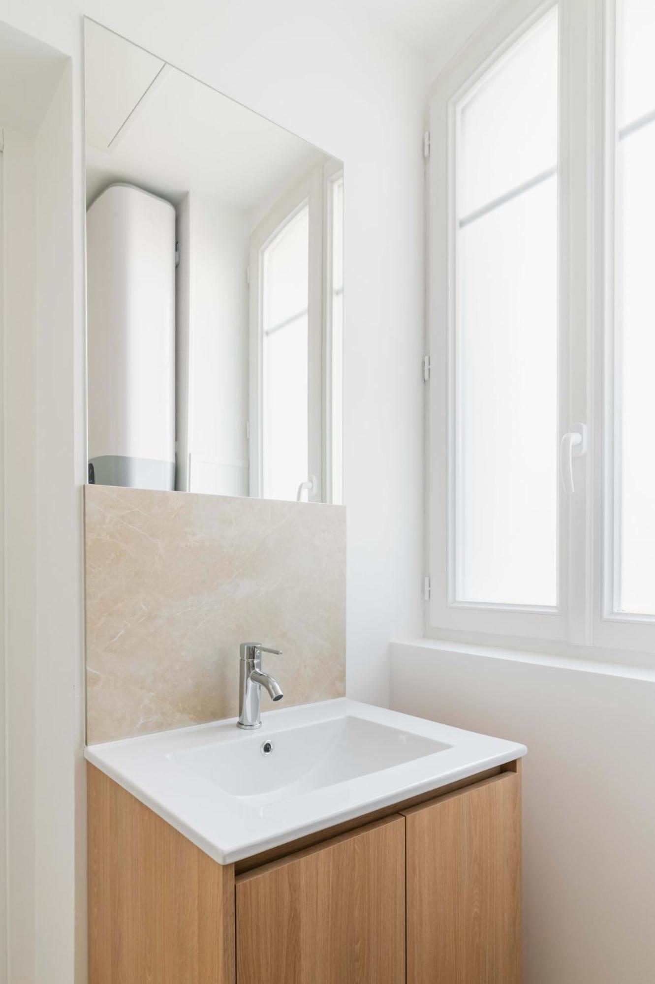 2 Pieces Refait Neuf Metro Jaures - Paris 19 - 4P - Flat-Guest Appartement Buitenkant foto
