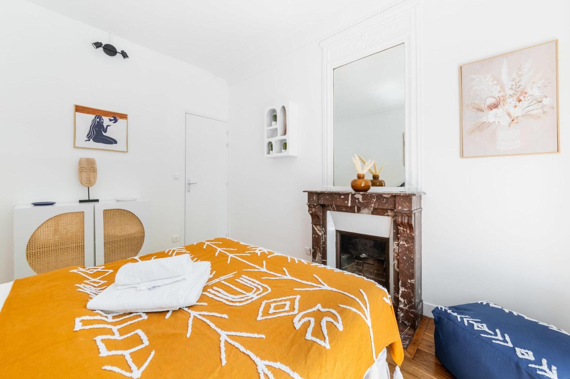 2 Pieces Refait Neuf Metro Jaures - Paris 19 - 4P - Flat-Guest Appartement Buitenkant foto